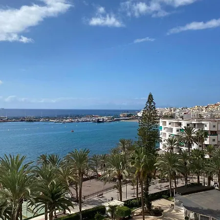 Great View Comodoro In Los Cristianos Appartamento
